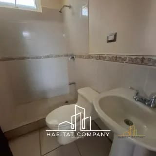 Casa en venta en Carretera a El Salvador - Km 16.5 - Residenciales Villas de Santa Mónica - Fraijanes — Casa en Venta en Carretera a El Salvador, Guatemala, Ciudad — miniatura 3 de 9