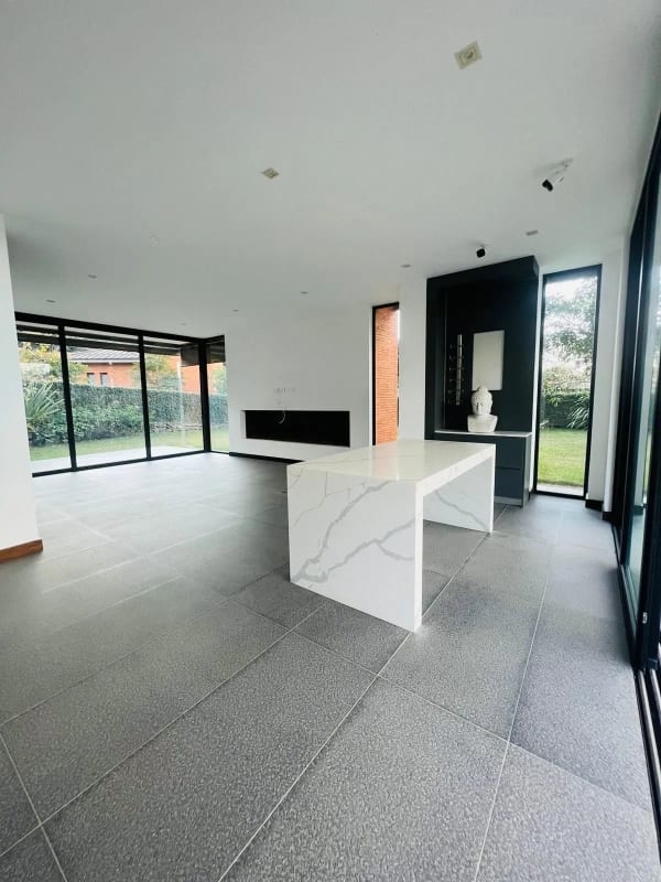 RESIDENCIA DE LUJO - CLUB DE GOLF EL PULTÉ - ZONA 24 — Casa en Venta en Zona 24, Guatemala, Ciudad — foto 5 de 14