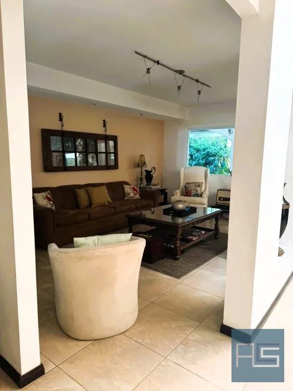 *Casa amplia de 4 hab en VENTA, La Fontana 2, Carretera a El Salvador* — Casa en Venta en La Fontana II, Carretera a El Salvador, Guatemala, Ciudad — foto 16 de 17
