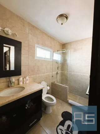 *Casa amplia de 4 hab en VENTA,  La Fontana 2, Carretera a El Salvador* — Casa en Venta en La Fontana II, Carretera a El Salvador, Guatemala, Ciudad — miniatura 6 de 17