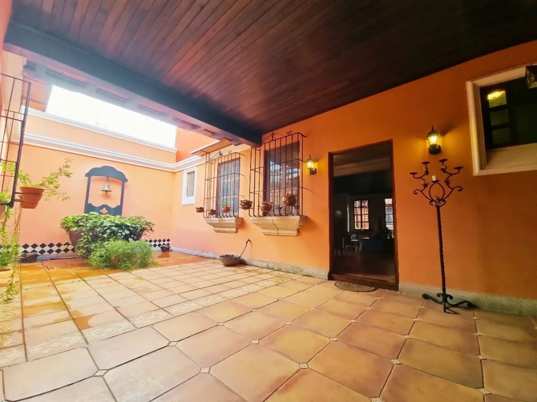 Casa en Venta en Antigua Guatemala — Casa en Venta en Dentro del Casco, Antigua, Sacatepéquez — foto 6 de 15