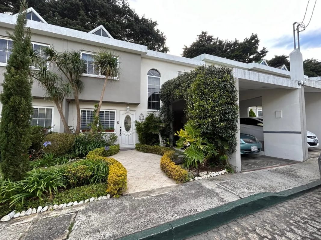 Casa En Venta en Altos de Arrazola — Casa en Venta en Altos de Arrazola, Carretera a El Salvador, Guatemala, Ciudad — foto 1 de 4