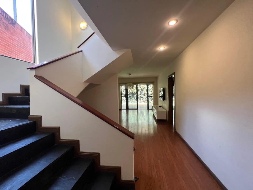 CASA VENTA ATRÁS DE CC MINUTO MUXBAL CONDOMINIO EL CARMEN, 390 MTS2, 4 DORMITORIOS CASA UNO CON SU BAÑO, CERCA COLEGIO MONTESSORI $525,000 — Casa en Venta en Muxbal, Guatemala, Ciudad — foto 6 de 13