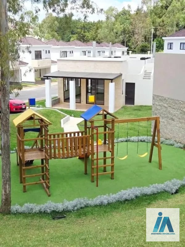 CASA EN VENTA📍Prados de Fraijanes, Km. 21.5 Carretera a Fraijanes  Descubre esta espectacular residencia — Casa en Venta en Fraijanes, Carretera a El Salvador, Guatemala, Ciudad — foto 5 de 11