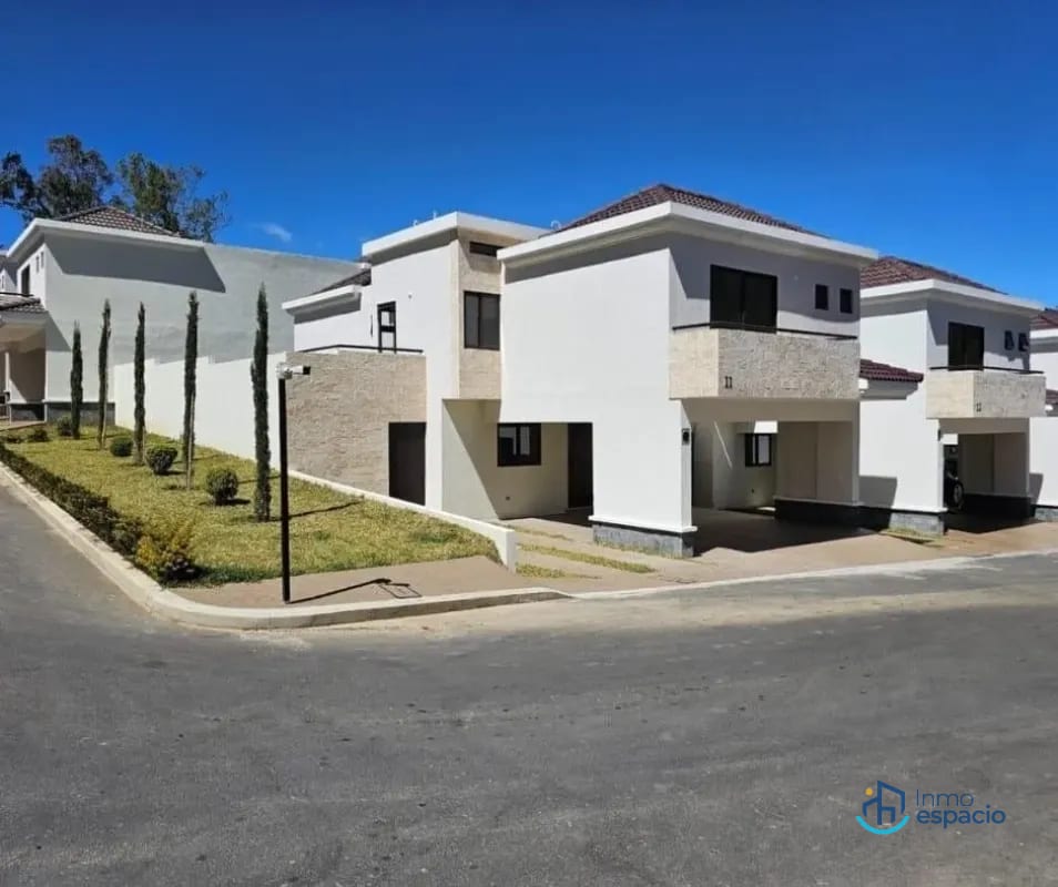 CASA EN VENTA – Prados de Fraijanes, Km. 21.5 Carretera a Fraijanes — Casa en Venta en Fraijanes, Carretera a El Salvador, Guatemala, Ciudad — foto 1 de 17