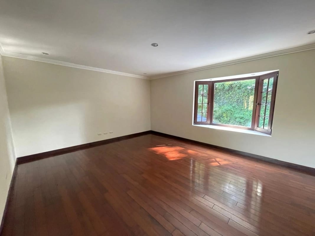 MUXBAL CASA VENTA, 554 MTS2, 3 DORMITORIOS, ESTUDIO O DORMITORIO CON BAÑO COMPLETO $650,000 — Casa en Venta en Muxbal, Guatemala, Ciudad — foto 11 de 13