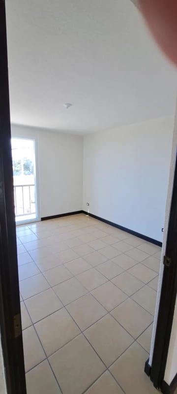 Casa en Venta en Altos de Village, Km. 25 CES — Casa en Venta en Carretera a El Salvador, Guatemala, Ciudad — foto 4 de 11