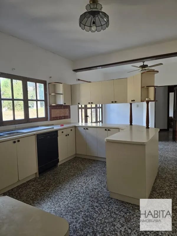 Propiedad en Alquiler para Oficinas o Negocio, San Cristóbal zona 8 de Mixco — Casa en Alquiler en Zona 8 Mixco, Guatemala, Ciudad — foto 11 de 17
