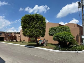 Venta de casa en Pinabetes — Casa en Venta en Los Pinabetes, Carretera a El Salvador, Guatemala, Ciudad — miniatura 2 de 2