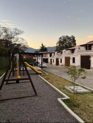 casa en renta en Antigua guatemala — Casa en Alquiler en Antigua, Sacatepéquez — miniatura 1 de 9