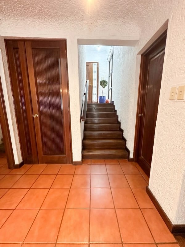 Venta amplia casa 4 Dormitorios Km 15.8 Carr. El Salvador | La Alhambra — Casa en Venta en km 11-15, Carretera a El Salvador, Guatemala, Ciudad — foto 8 de 11