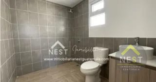 Casa nueva en renta con jardín | Bosques de Santa Elena - Km 26.5 CAES — Casa en Alquiler en Santa Elena Barillas, Guatemala, Ciudad — miniatura 13 de 17