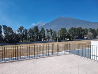 Casa en Venta en San Migue Dueñas — Casa en Venta en San Miguel Dueñas, Sacatepéquez — miniatura 1 de 11