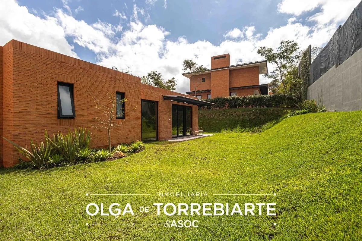 Casa de 1 nivel en Residencial El Pulté, La Ceiba, Zona 16 — Casa en Venta en El Pulté Golf, Zona 16, Guatemala, Ciudad — foto 1 de 11