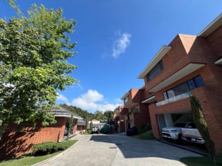 CASA VENTA ATRÁS DE CC MINUTO MUXBAL CONDOMINIO EL CARMEN, 390 MTS2, 4 DORMITORIOS CASA UNO CON SU BAÑO, CERCA COLEGIO MONTESSORI $525,000 — Casa en Venta en Muxbal, Guatemala, Ciudad — miniatura 12 de 13
