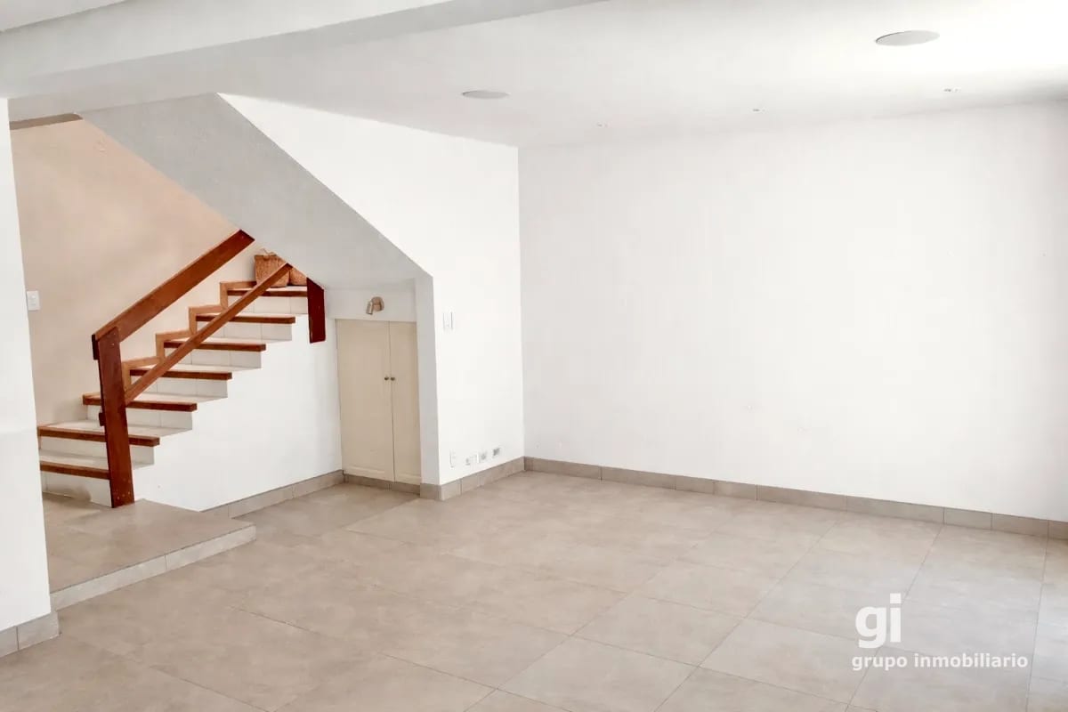 Linda Casa Remodelada en Zona 13 — Casa en Venta en Zona 13, Guatemala, Ciudad — foto 4 de 5