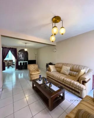 CASA EN VENTA EN ZONA 4 DE MIXCO, PARA USO COMERCIAL — Casa en Venta en Zona 4 Mixco, Guatemala, Ciudad — miniatura 1 de 10