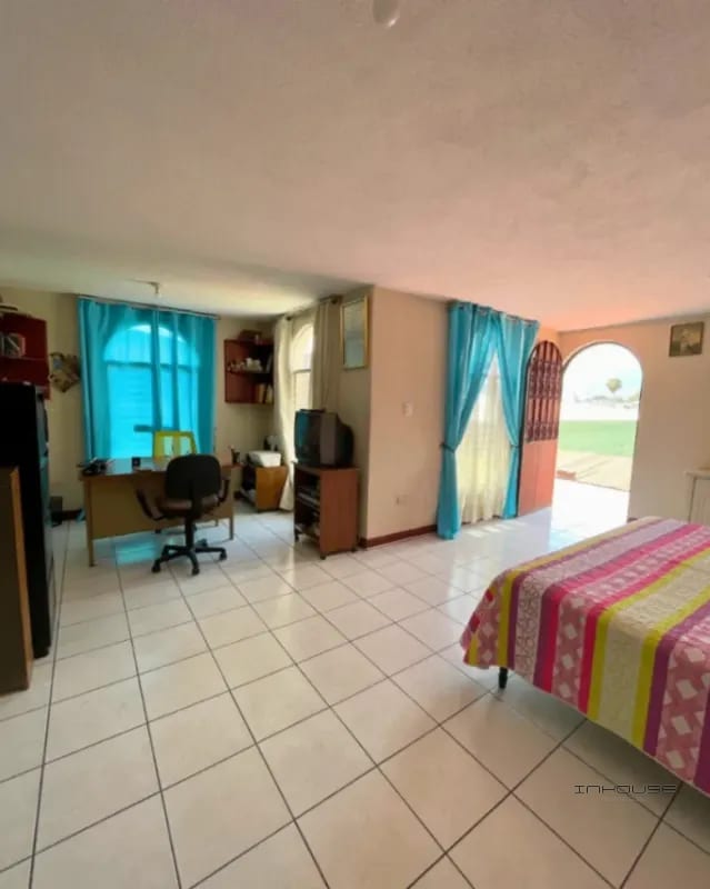 CASA EN VENTA EN ZONA 4 DE MIXCO, PARA USO COMERCIAL — Casa en Venta en Zona 4 Mixco, Guatemala, Ciudad — foto 10 de 10