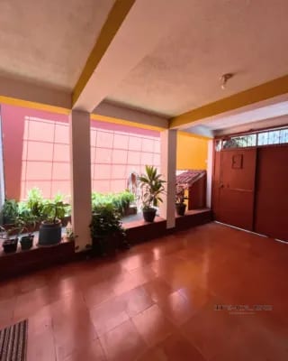 CASA EN VENTA EN ZONA 4 DE MIXCO, PARA USO COMERCIAL — Casa en Venta en Zona 4 Mixco, Guatemala, Ciudad — miniatura 7 de 10