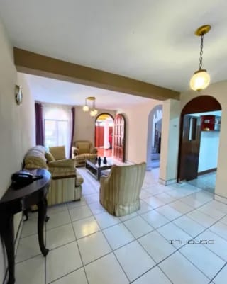 CASA EN VENTA EN ZONA 4 DE MIXCO, PARA USO COMERCIAL — Casa en Venta en Zona 4 Mixco, Guatemala, Ciudad — miniatura 6 de 10