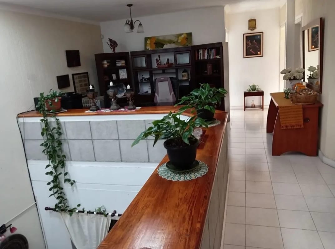 Vendo linda casa en zona 10, a cuadras de los Próceres. — Casa en Venta en Zona 10, Guatemala, Ciudad — foto 7 de 17