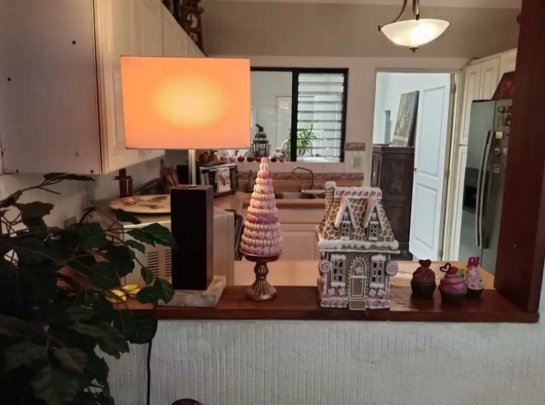Vendo linda casa en zona 10, a cuadras de los Próceres. — Casa en Venta en Zona 10, Guatemala, Ciudad — foto 6 de 17