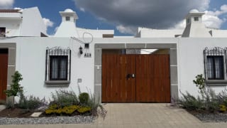 Hermosa Casa Equipada amueblada en Antigua Guatemala Paseo San Lorenzo — Casa en Venta en Ciudad Vieja, Sacatepéquez — miniatura 1 de 16