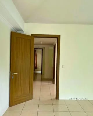 CASA EN VENTA EN SAN JOSE PINULA DENTRO DE CONDOMINIO (copia) — Casa en Venta en San José Pinula, Carretera a El Salvador, Guatemala, Ciudad — miniatura 4 de 11