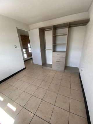 Casa en renta en condominio Km. 25 cerca Col. Village — Casa en Alquiler en Carretera a El Salvador, Guatemala, Ciudad — miniatura 4 de 10