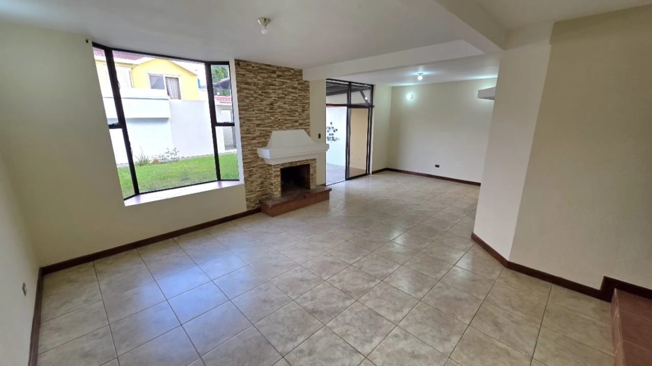 Casa en venta en km 16.5 carretera a El Salvador Los Diamantes — Casa en Venta en Los Diamantes, Carretera a El Salvador, Guatemala, Ciudad — foto 13 de 17