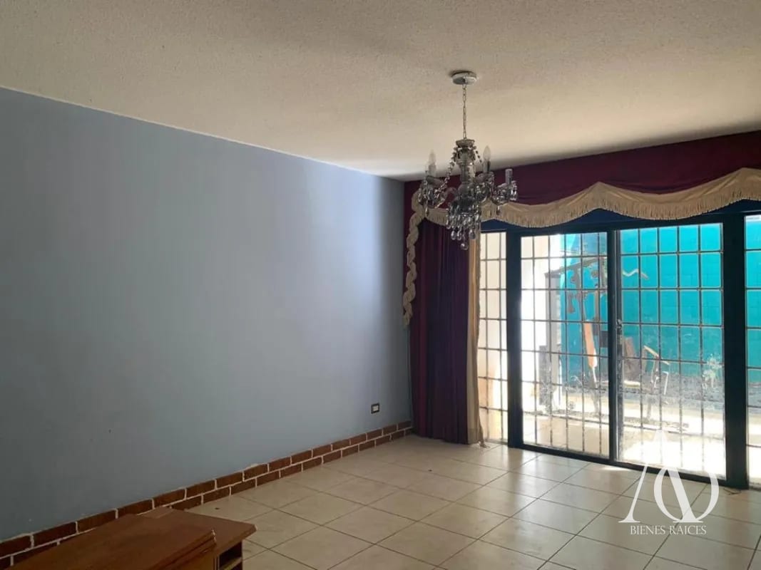 Casa en Venta en Portal de San Isidro 3, zona 16 / EN DIRECTO — Casa en Venta en Portal de San Isidro III, Zona 16, Guatemala, Ciudad — foto 13 de 16