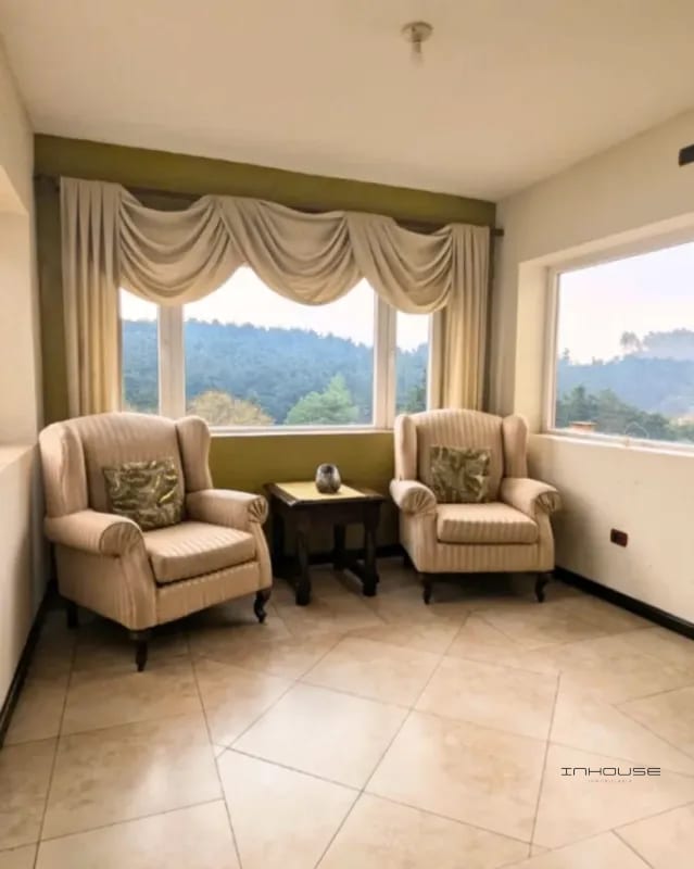 CASA EN VENTA FRAIJANES LA FORESTA DE 3 NIVELES — Casa en Venta en La Foresta, Carretera a El Salvador, Guatemala, Ciudad — foto 1 de 11