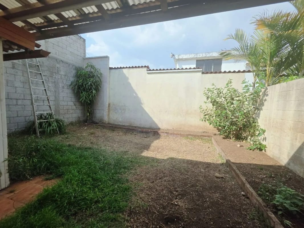 Casa en Venta en Loma Real San Cristobal — Casa en Venta en Zona 8 Mixco, Guatemala, Ciudad — foto 12 de 16