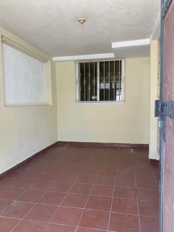 Casa en venta Residenciales Torrenova - Villa Nueva — Casa en Venta en Villa Nueva, Guatemala, Ciudad — foto 11 de 12