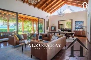 casa de 1 nivel con piscina  / amueblada / condominio Antigua — Casa en Venta en Antigua, Sacatepéquez — miniatura 10 de 11
