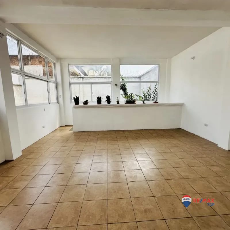 ZONA 1, CASA EN VENTA O RENTA IDEAL PARA COMERCIAL O RESIDENCIAL — Casa en Venta en Zona 1, Guatemala, Ciudad — foto 7 de 10
