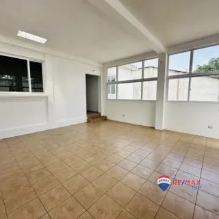 ZONA 1, CASA EN VENTA O RENTA  IDEAL PARA COMERCIAL O RESIDENCIAL — Casa en Venta en Zona 1, Guatemala, Ciudad — miniatura 6 de 10