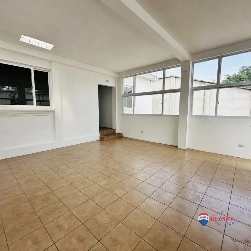 ZONA 1, CASA EN VENTA O RENTA IDEAL PARA COMERCIAL O RESIDENCIAL — Casa en Venta en Zona 1, Guatemala, Ciudad — foto 6 de 10