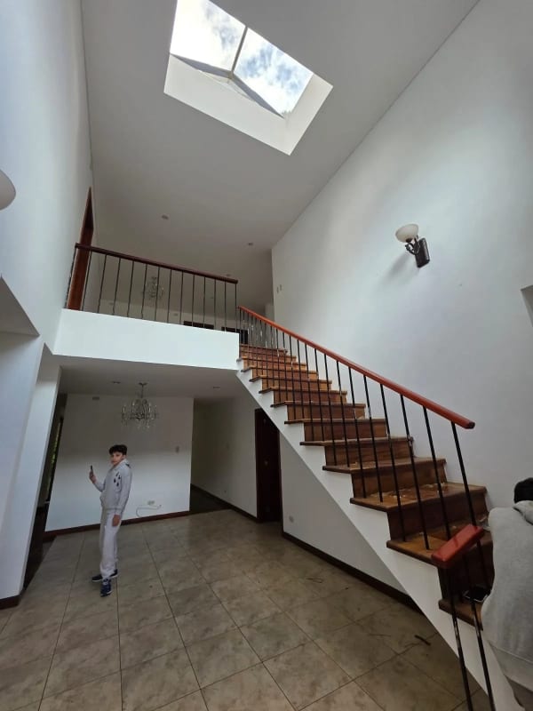 Alquiler Casa, Muxbal, Villa Serena, Km. 15.5, Santa Catarina Pinula — Casa en Alquiler en Muxbal, Guatemala, Ciudad — foto 3 de 9