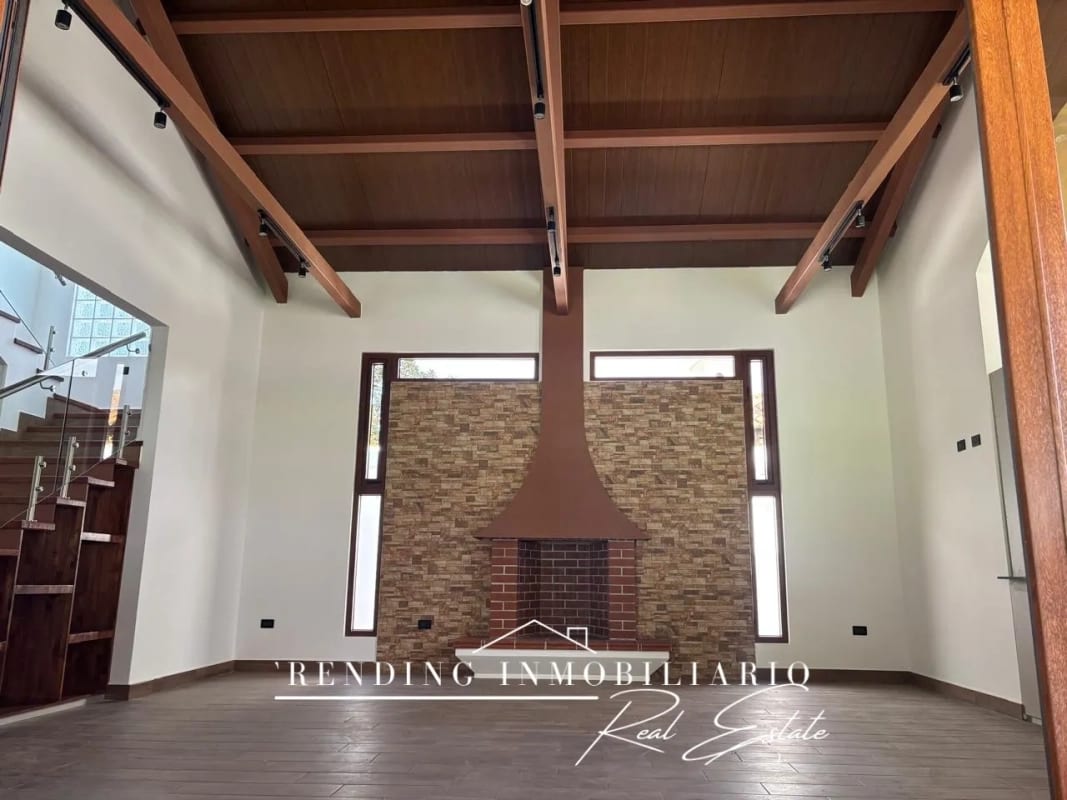 Casa en renta Antigua Guatemala condominio Villas de Duero de 4 habitaciones + 3 parqueos — Casa en Alquiler en Antigua, Sacatepéquez — foto 11 de 16
