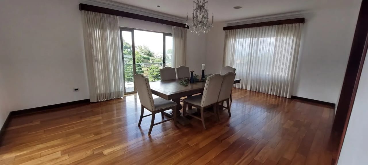 Amplia casa en Las Cumbres zona 16 — Casa en Venta en Las Cumbres, Zona 16, Guatemala, Ciudad — foto 15 de 17