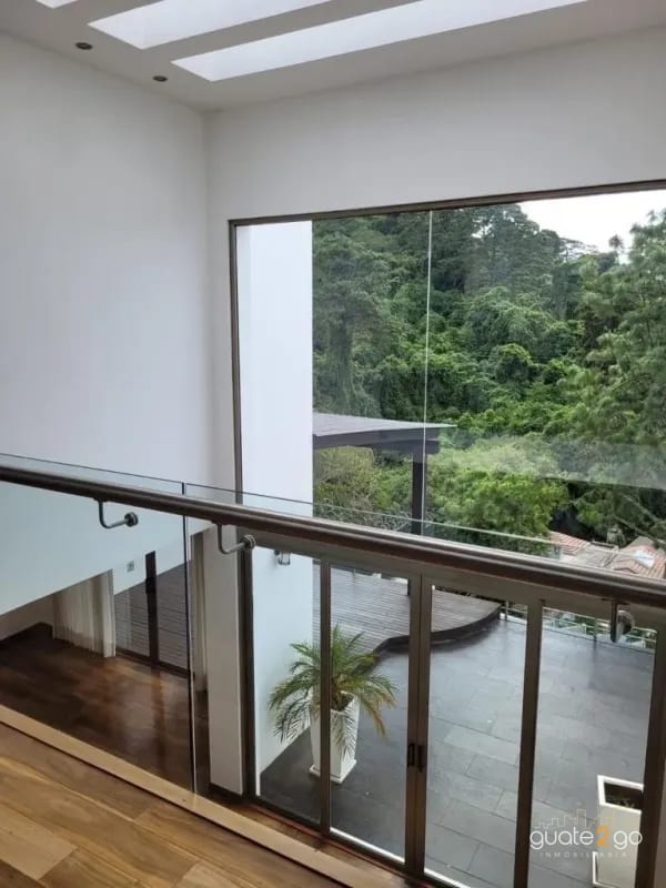 Amplia casa en Las Cumbres zona 16 — Casa en Venta en Las Cumbres, Zona 16, Guatemala, Ciudad — foto 12 de 17