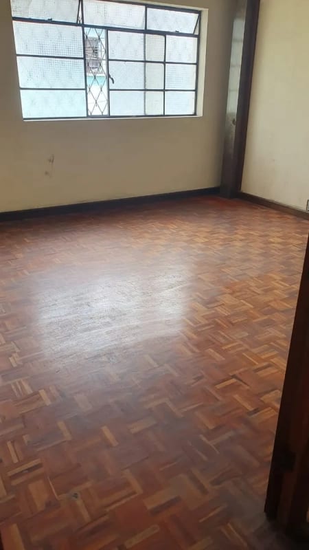 CASA EN VENTA ZONA 4, A UNA DE CUADRA DE 4º NORTE — Casa en Venta en Zona 4, Guatemala, Ciudad — foto 9 de 17