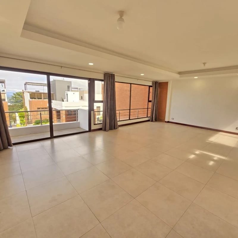 Casa en alquiler zona 16 Cañadas de San Isidro de 4 habitaciones + 3 parqueos — Casa en Alquiler en Acacias de Cayalá, Zona 16, Guatemala, Ciudad — foto 15 de 17