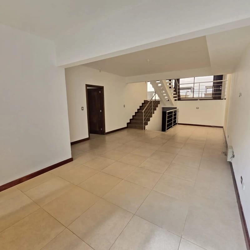 Casa en alquiler zona 16 Cañadas de San Isidro de 4 habitaciones + 3 parqueos — Casa en Alquiler en Acacias de Cayalá, Zona 16, Guatemala, Ciudad — foto 13 de 17