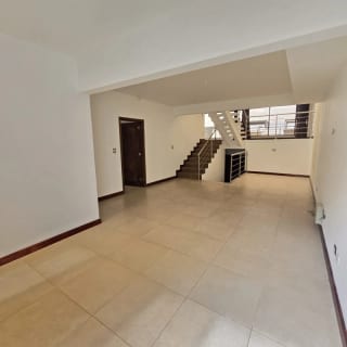 Casa en alquiler zona 16 Cañadas de San Isidro de 4 habitaciones + 3 parqueos — Casa en Alquiler en Acacias de Cayalá, Zona 16, Guatemala, Ciudad — miniatura 13 de 17