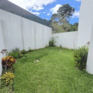Casa en alquiler zona 16 Cañadas de San Isidro de 4 habitaciones + 3 parqueos — Casa en Alquiler en Acacias de Cayalá, Zona 16, Guatemala, Ciudad — miniatura 9 de 17
