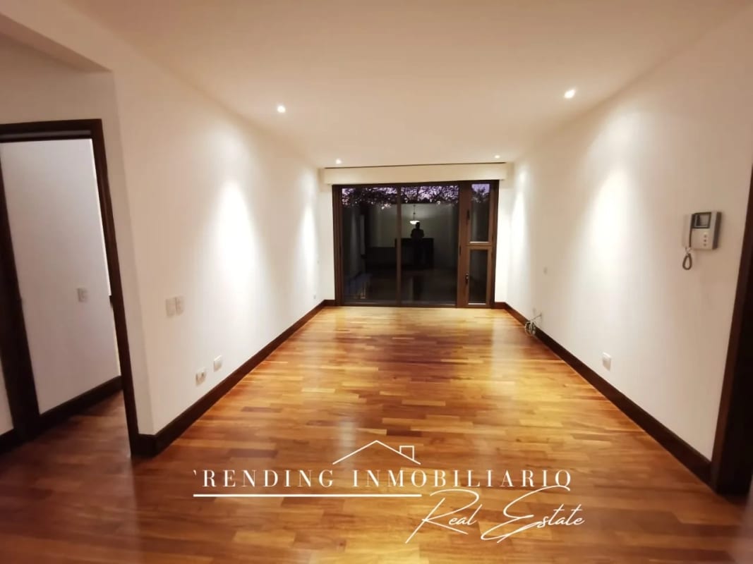 Casa en venta Encinos de Cayalá zona 16 con 5 habitaciones + 6 parqueos — Casa en Venta en Encinos de Cayala, Zona 16, Guatemala, Ciudad — foto 7 de 17