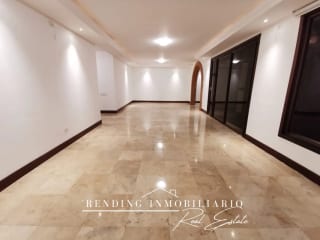 Casa en venta Encinos de Cayalá zona 16 con 5 habitaciones + 6 parqueos — Casa en Venta en Encinos de Cayala, Zona 16, Guatemala, Ciudad — miniatura 6 de 17