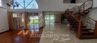 Casa en venta zona 16 La Montaña de 5 habitaciones + 6 parqueos — Casa en Venta en La Montaña, Zona 16, Guatemala, Ciudad — miniatura 1 de 16